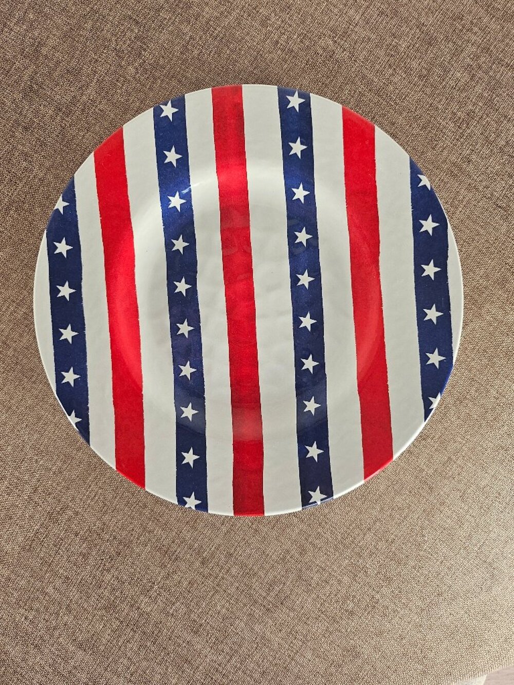 Sur La Table Melamine 9" Plates Set of 4 Patriotic Red White Blue Plates New!